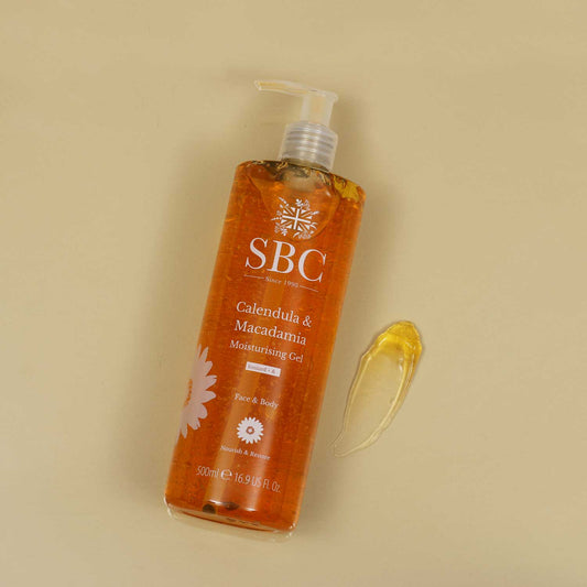 Calendula & Macadamia Moisturising Gel with swatch